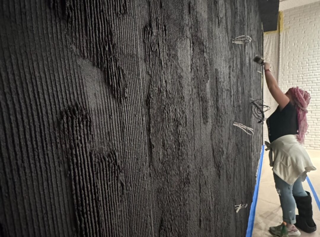 TEXTURED DIAMOND LIME PLASTER