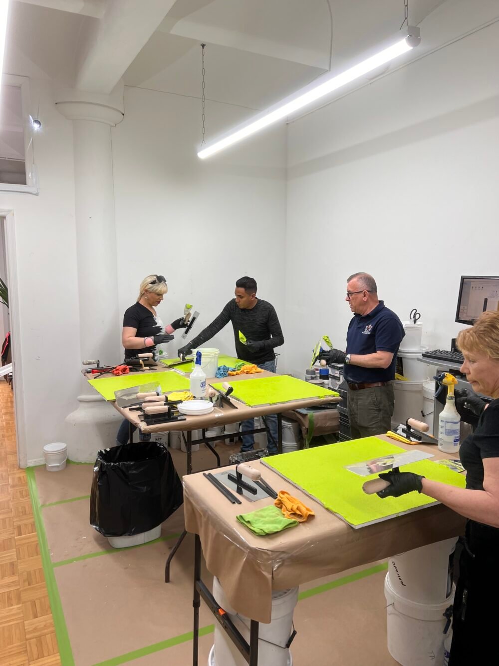 Compare Tadelakt and Venetian Plaster for Your Walls